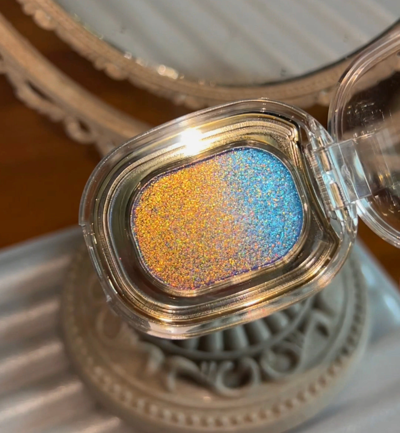 【New Launch】Gradient Duochrome Highlight Eyeshadow Palette